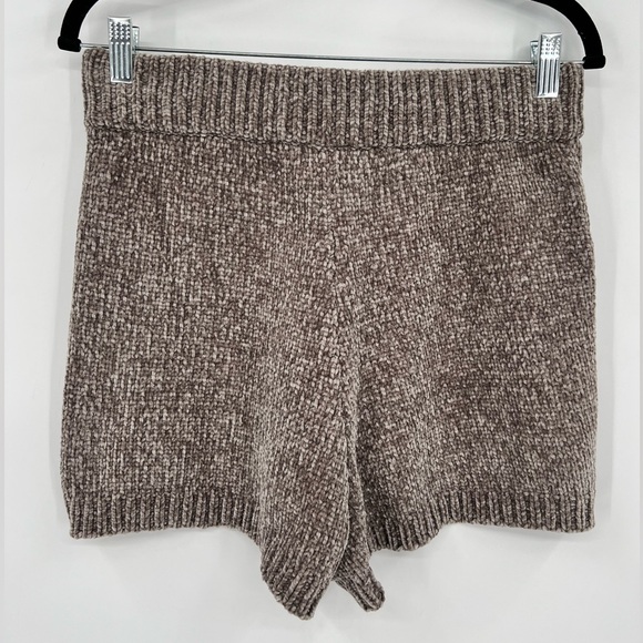 Majorelle REVOLVE Denitza Shorts Chenille High Rise Waisted Fawn Taupe Large - Picture 10 of 16